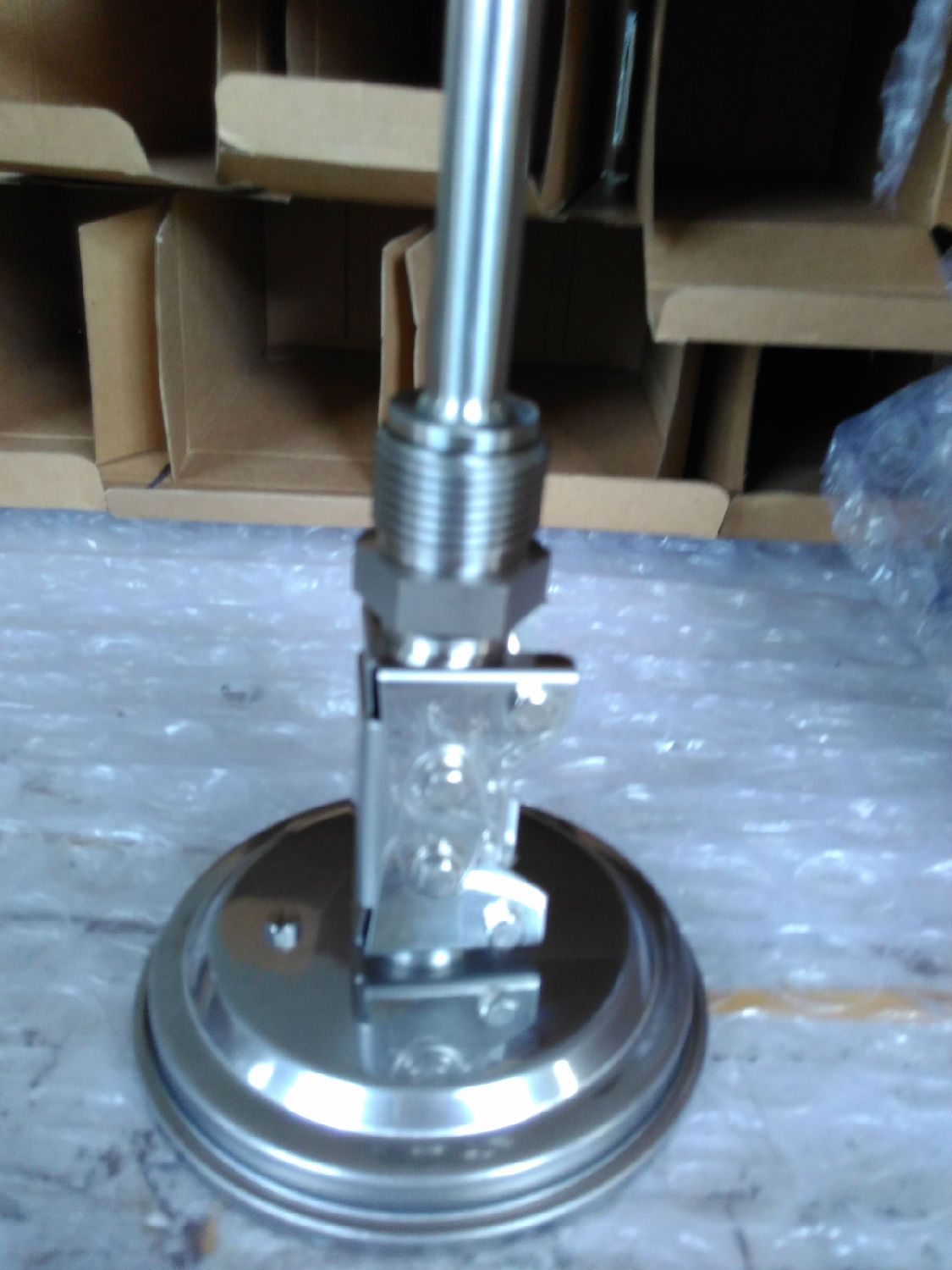 油田用工業(yè)萬(wàn)向型雙金屬溫度計(jì)