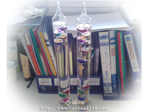 伽利略溫度計小球浮沉的奧秘