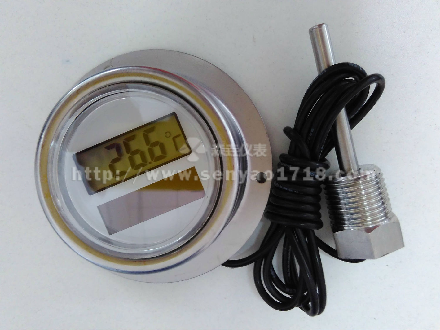 帶輸出線太陽(yáng)能溫度計(jì)有螺牙嗎?